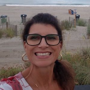 Meet your Posher, Gina